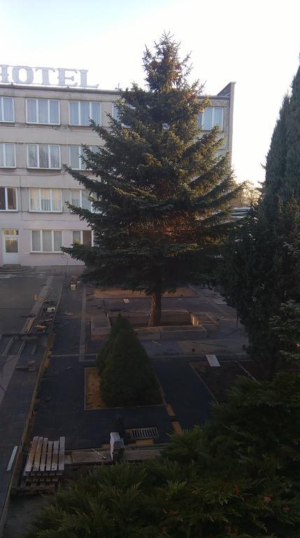Hotel Odr Sulechów Exterior foto